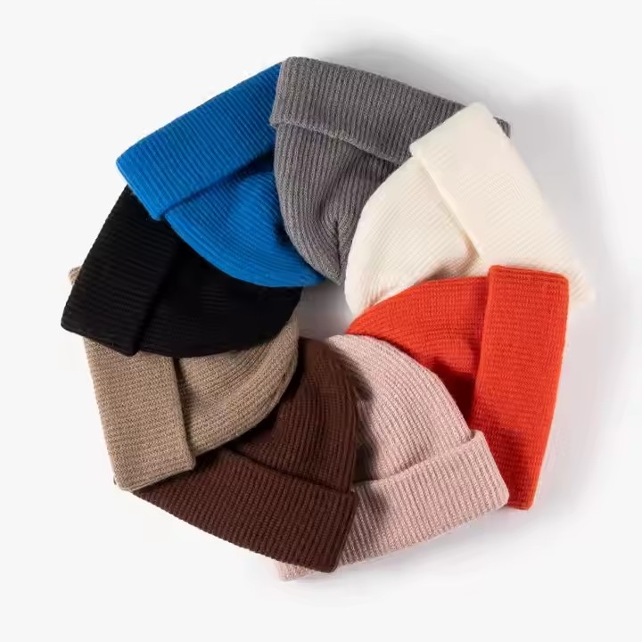 Knitted hat 6-1